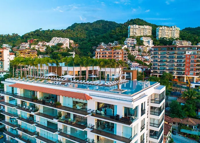 Pier 57 - 710 Fabulous & Luxurious 2 Bedroom Penthouse